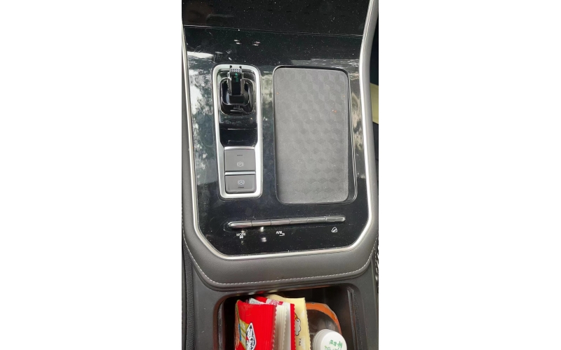 瑞虎7-8改裝無(wú)線充電教程 全程無(wú)損安裝