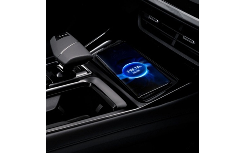 長安銳程plus車載無線充電器